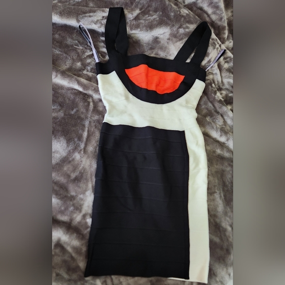 Herve Leger - Picture 7 of 8